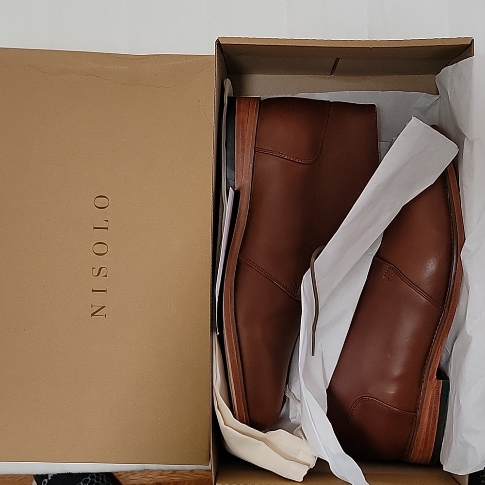 Nisolo Emilio Chukka 10.5 NIB